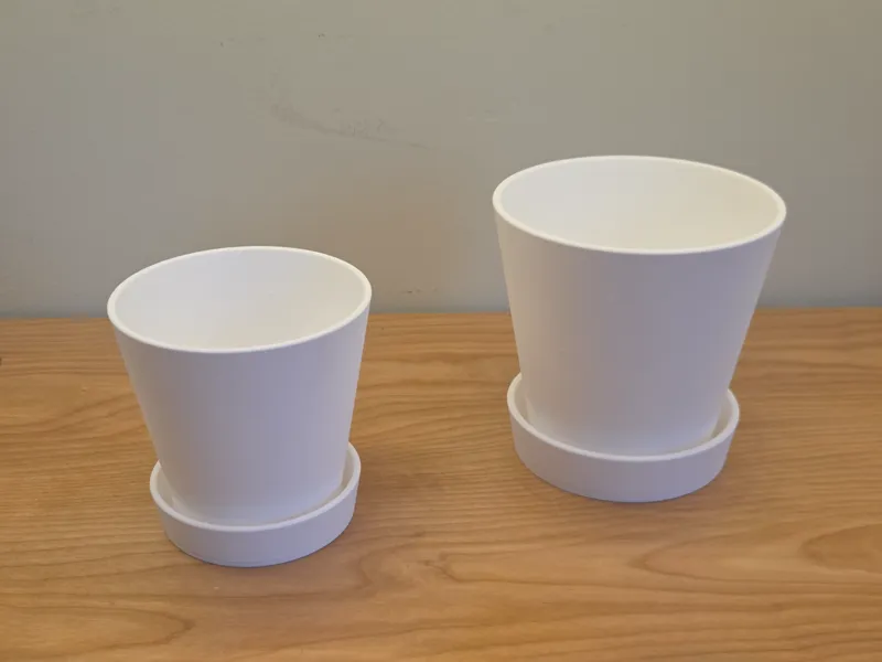 Simple Flower Pot with Integrated Drip Tray