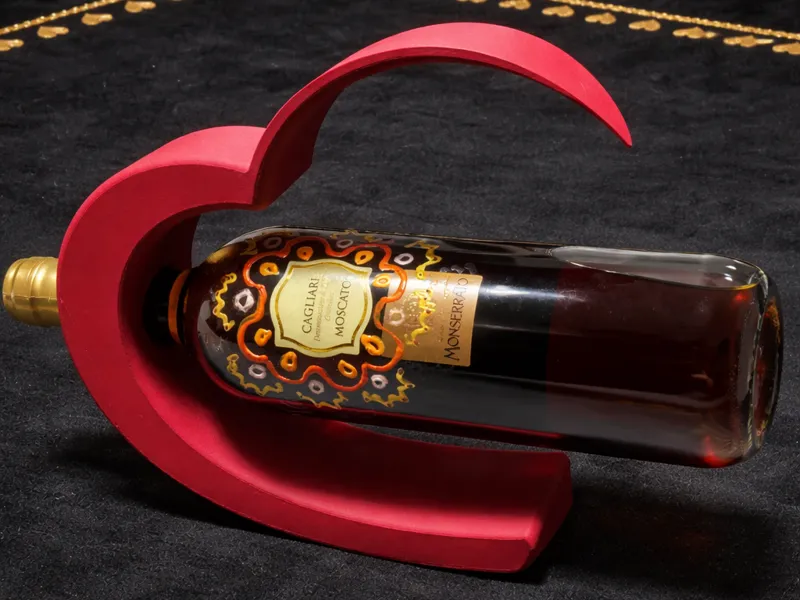 Winot – The DiVine Wine Holder