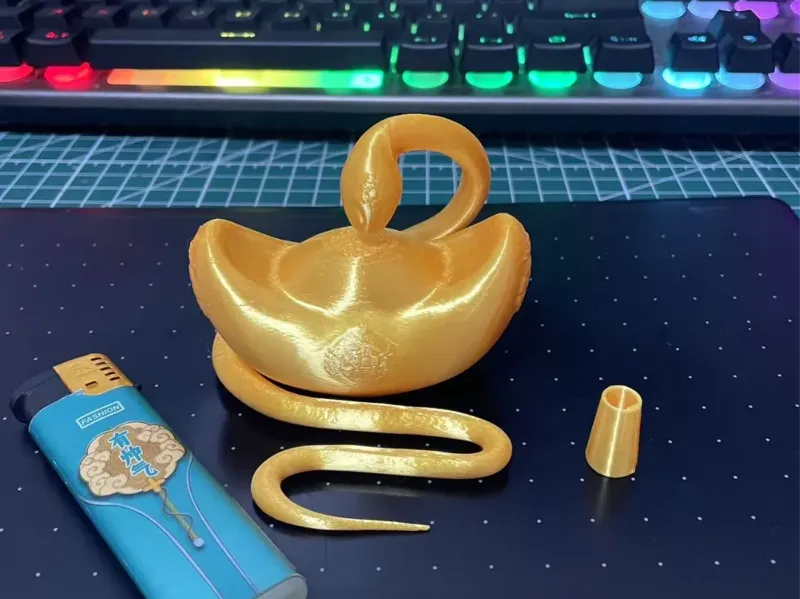 蛇年新禧，金蛇献瑞，恭喜发财