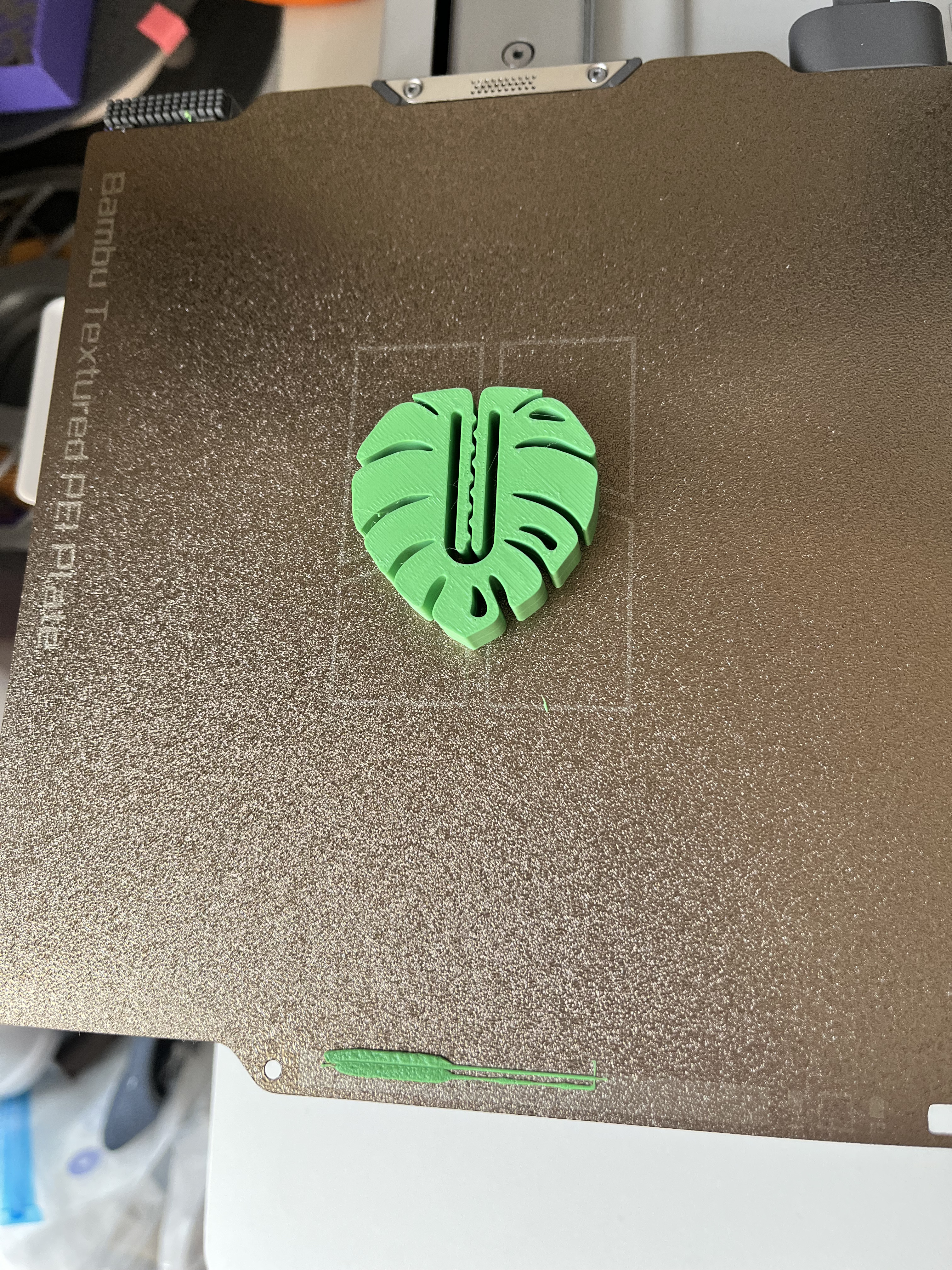 Miniatura 2 do modelo 3D Monstera leaf bag clips