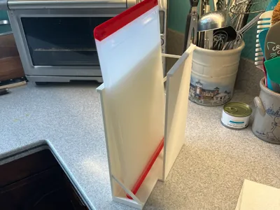 Cutting board insert shelf