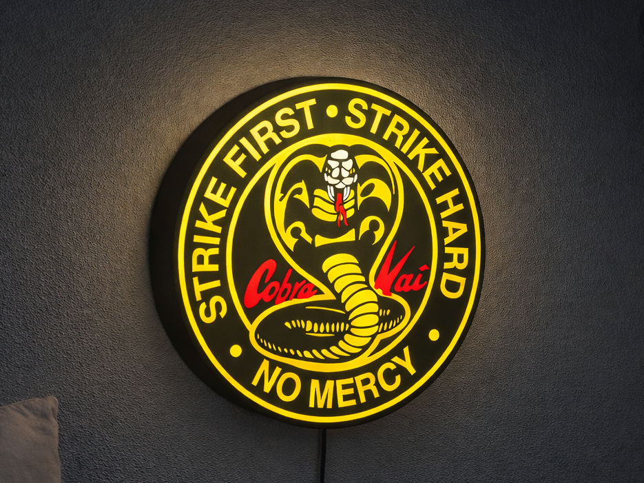 Lampada Cobra Kai