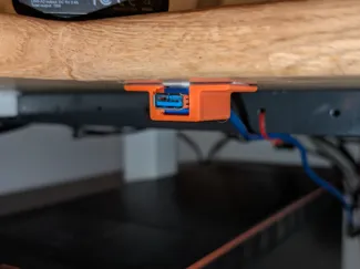 fixation prise usb A Femelle