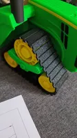 1:32 movable tracks 
