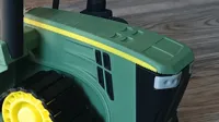 Hood with a yellow stripe 1:24 AMS