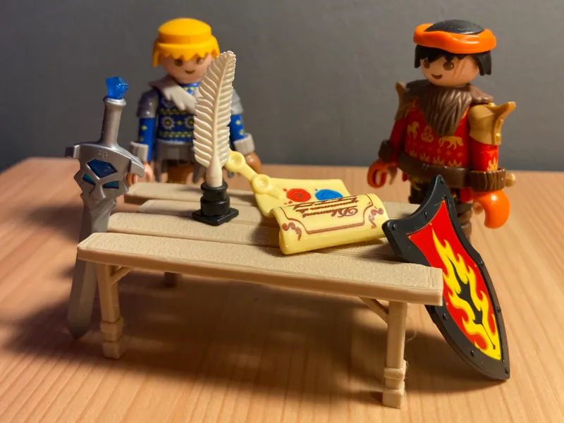 Table - Compatible Playmobil