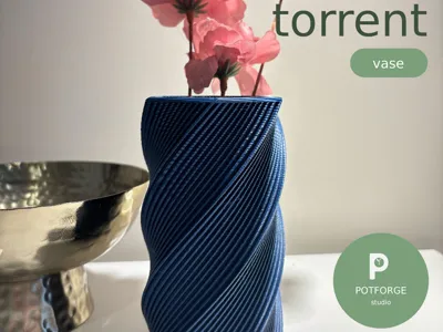 Torrent Vase | Twisted Hexagonal
