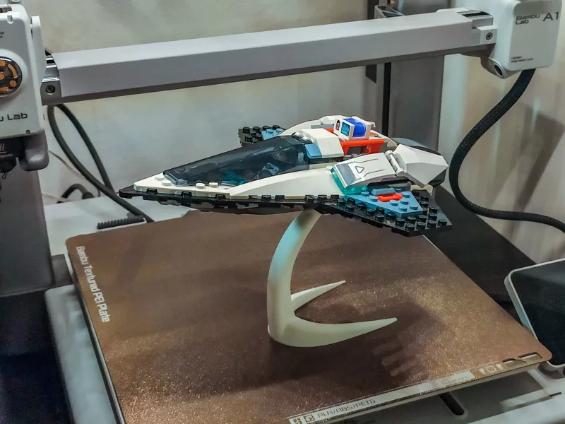 Display Stand for Spaceship
