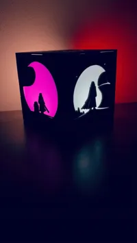 Lampe cube LED à panneaux interchangeables — photo 1