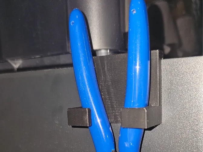 Tool/clipper Holder, Attaches to Bambu Printer