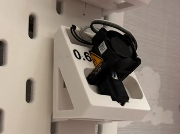 https://makerworld.bblmw.com/makerworld/model/USc663e7074f298f/design/2024-10-12_7439d56d28cb3.png