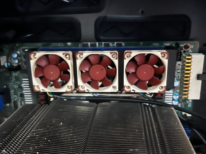 Registered DDR4 Fan Clip