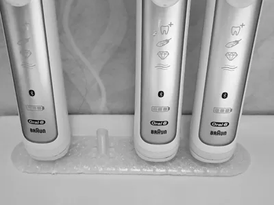 Oral-B stand for 4 toothbrushs
