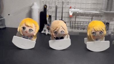 chibigurumi swaying stand