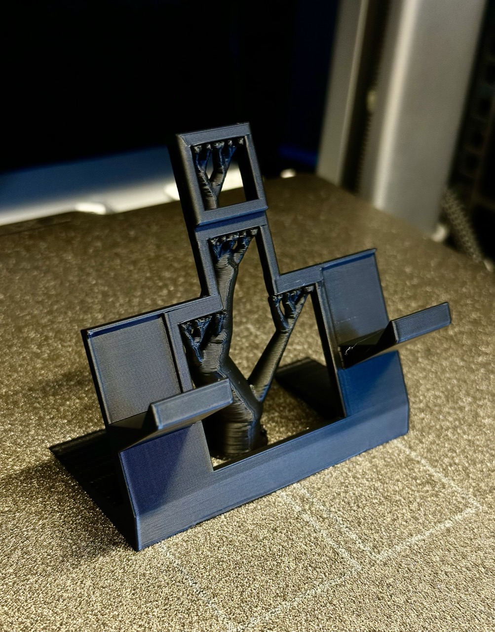 Miniatura 2 do modelo 3D 四驱车模型竖版展示架