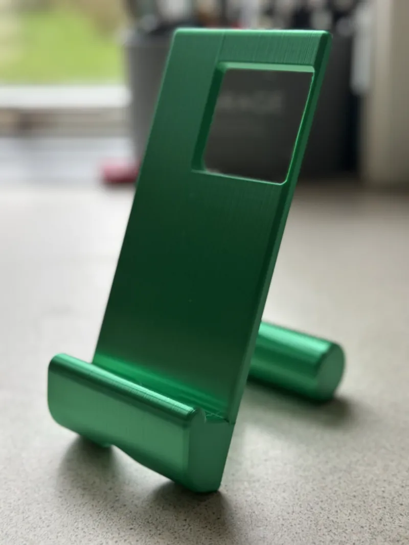 Iphone 14 pro stand for normal charger cable