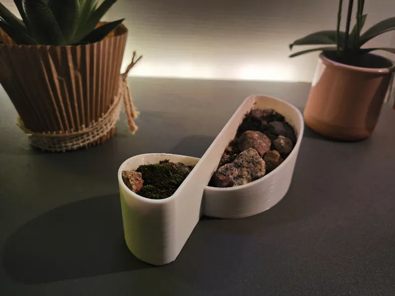 Upcycled Minimalist Planter Design