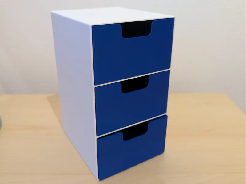 Organizer box with drawers