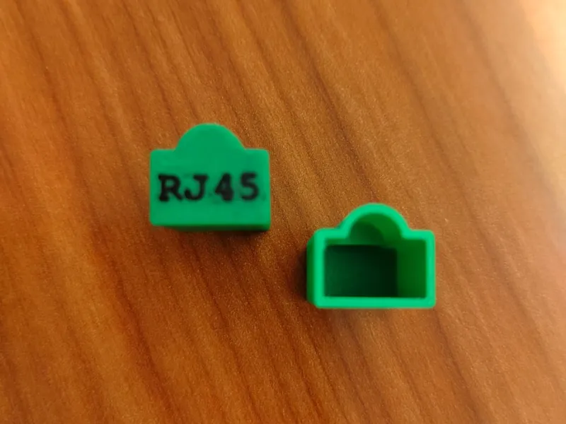 Copricavo RJ 45 con scritta