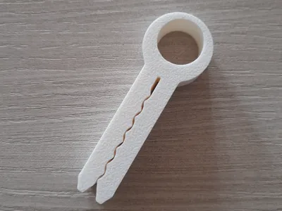 Large Clip