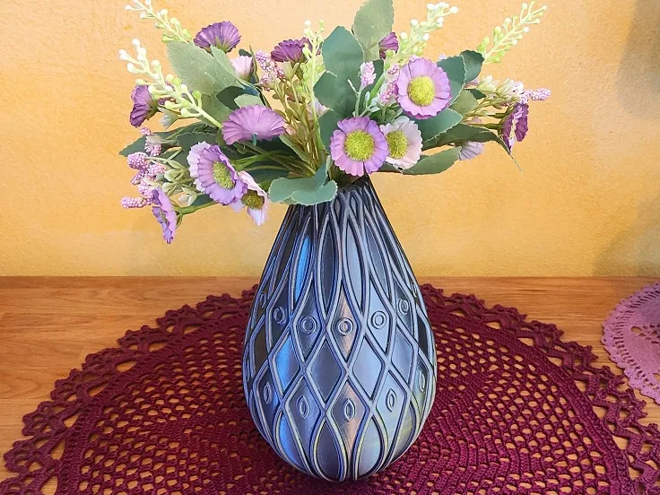 Easter egg vase