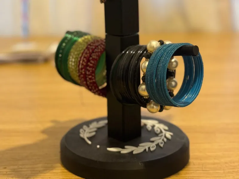 Bangle stand
