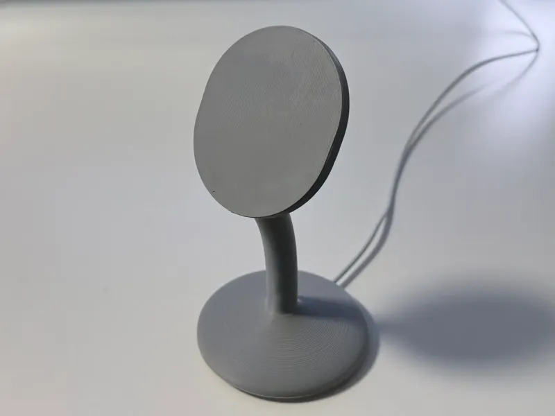 iPhone MagSafe Charger Stand