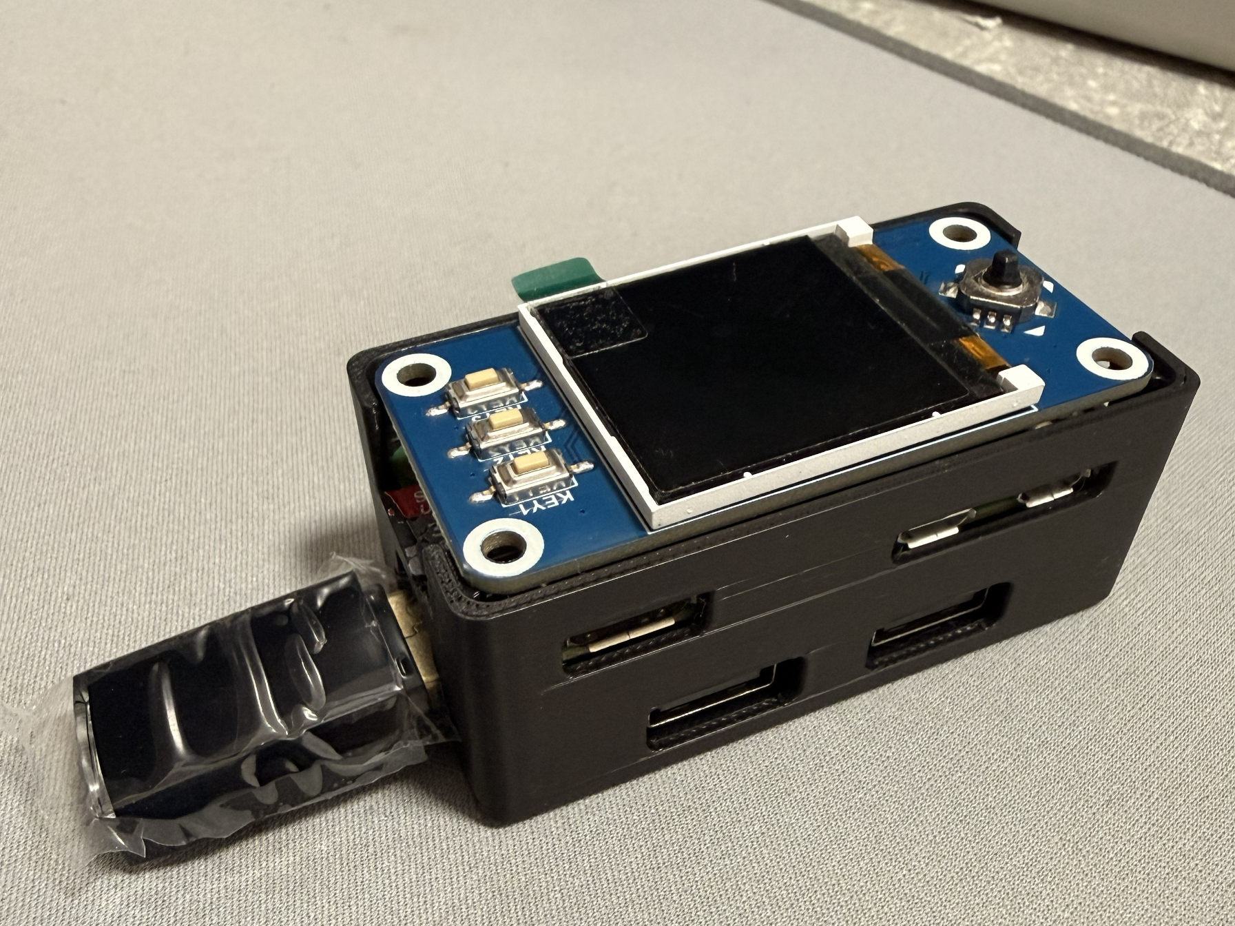Raspberry Pi Zero 2W with Waveshare USB Hub Hat 