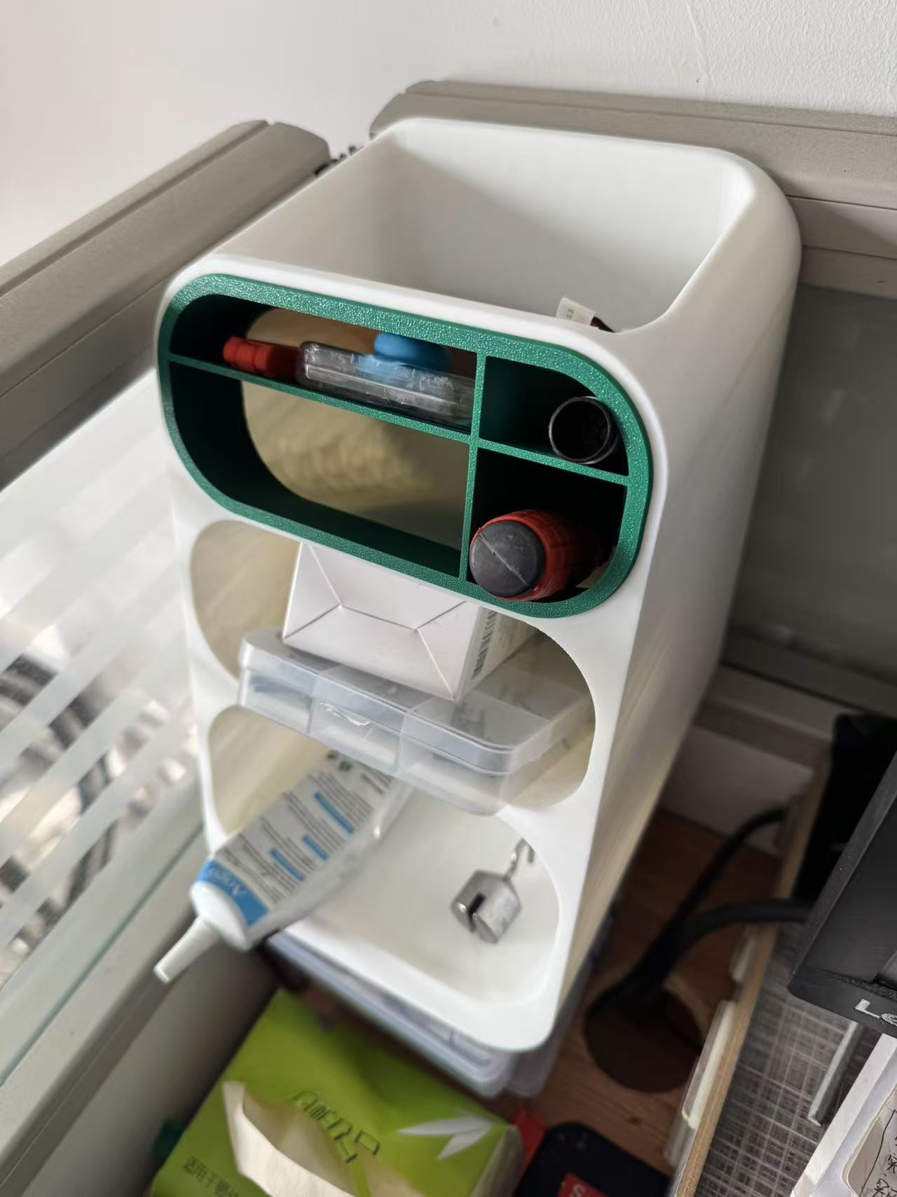 Miniatura 2 do modelo 3D 桌面收纳盒-工具盒-收纳架-超级能装