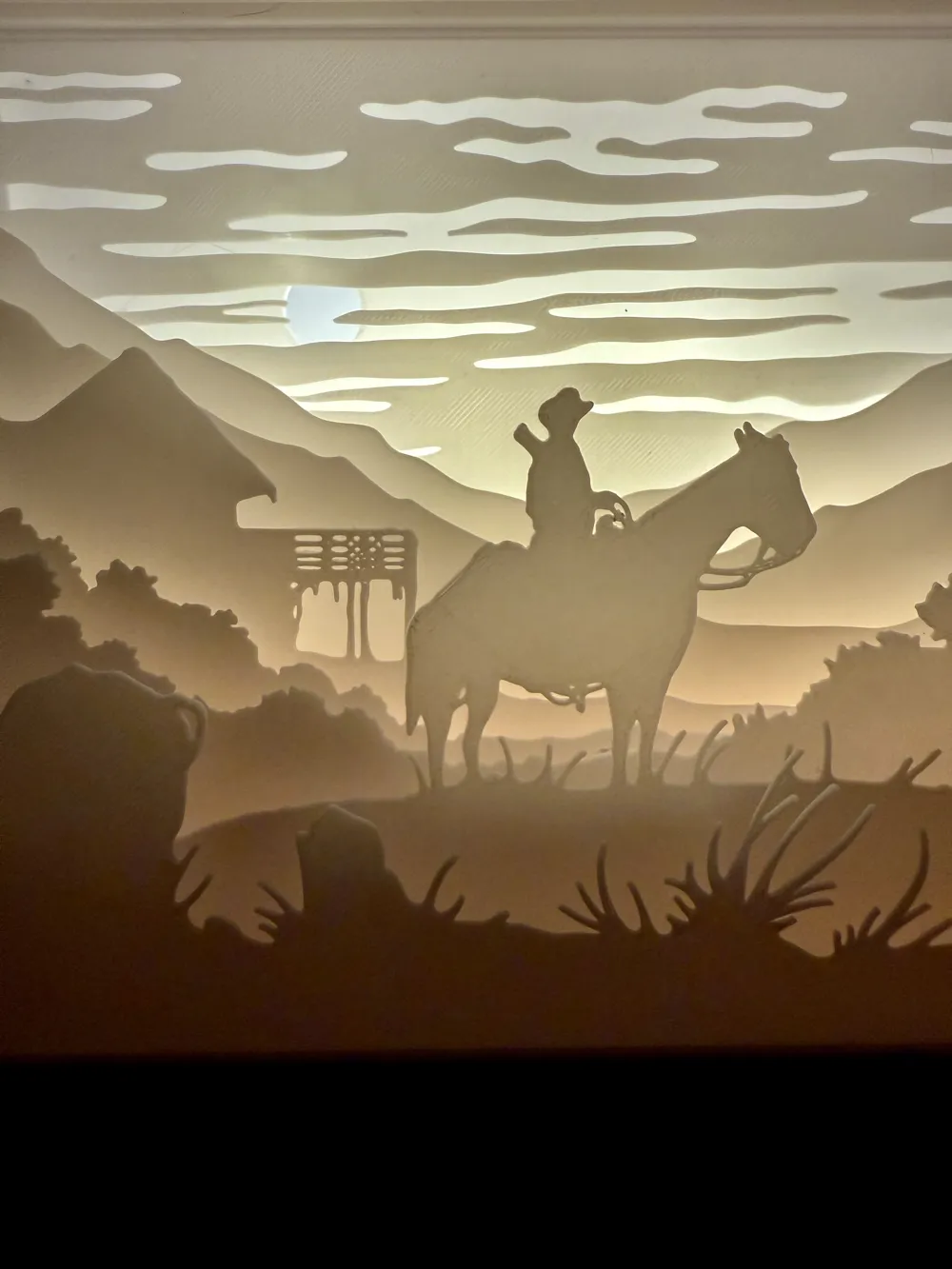 Shadow Box Template Free Rdr2 Red Dead Redemption 3D Shadow Box Lamp - Free 3D Print Model - MakerWorld