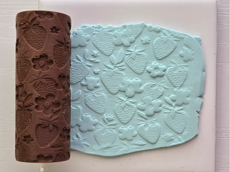 Strawberries and Flowers Clay Texture Roller