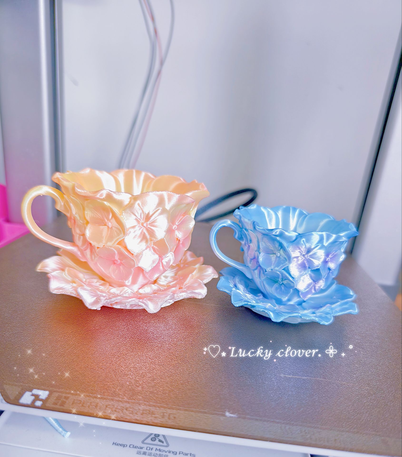 Miniatura 1 do modelo 3D 紫阳花绣球马蹄莲花朵茶具杯子碟子勺子装饰摆件