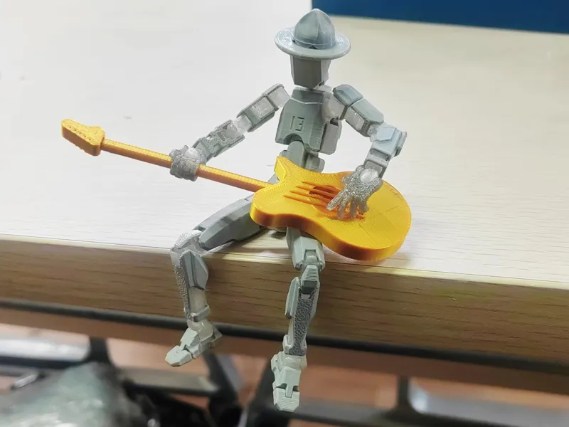Guitar for Lucky13