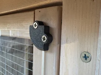 Happy Chicken Weatherproof Plastic Window Fixation