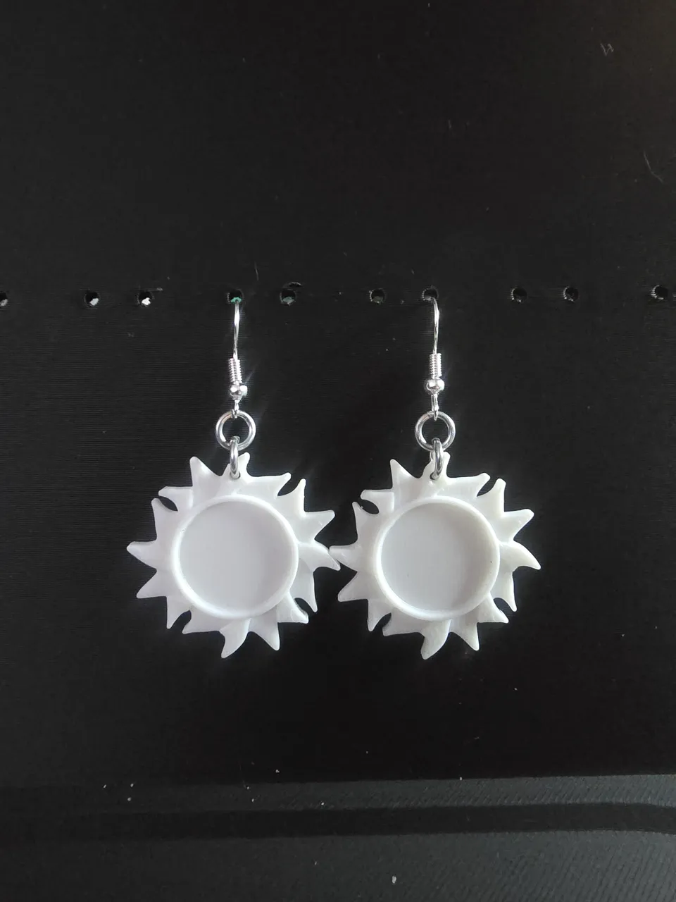 Sun Earrings-pendant view 2