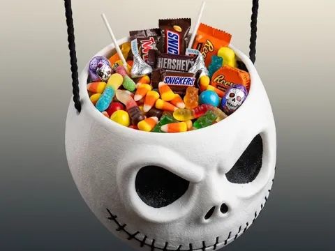Adorno temático: Stitched Skull Candy w/Bone Handle 3 Bowl Sizes — referencia de MakerWorld