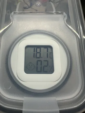 Hygrometer Holder for 4L Grain Boxes