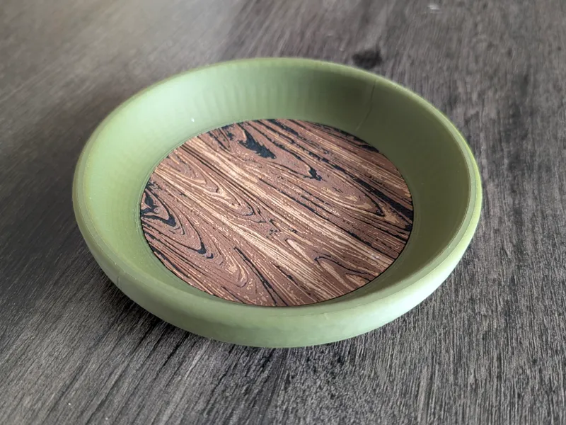 Round tray with HueForge Wood Inlay