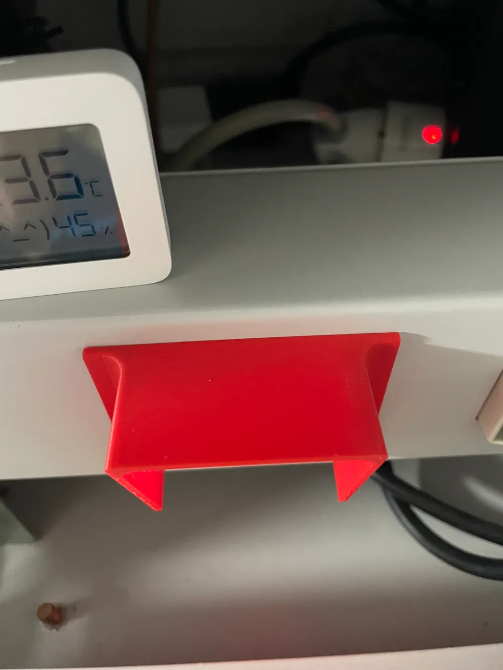 Switch button guard - protect your power switch! by _cr3di_ - MakerWorld