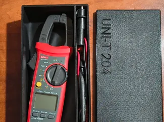 UNI-T 204 BOX