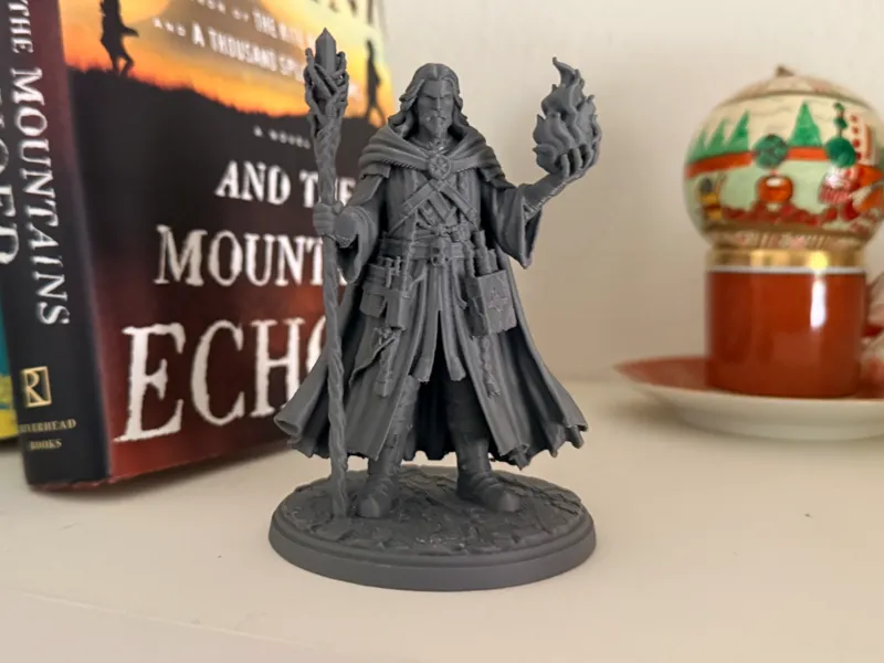 Arcane Human Male - Wizard