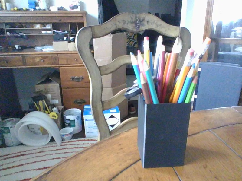 pen holder  