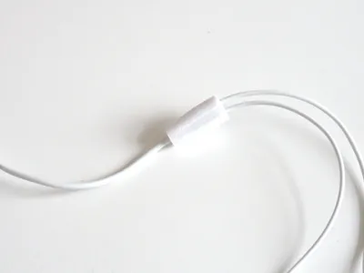 Cable junction for Apple EarPods