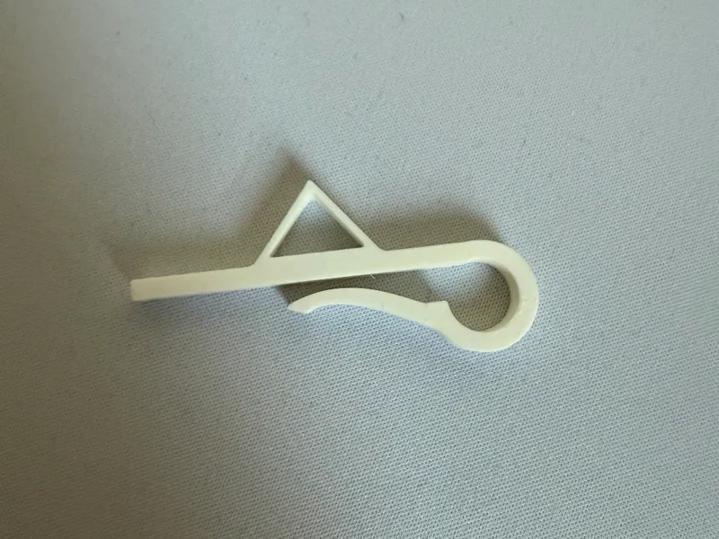 clip reconaissable pour verre (triangle)