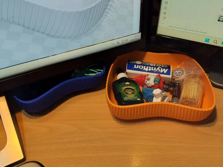 Box Under Monitor