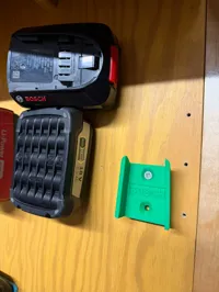 V1: 15g klein, für Wandmontage