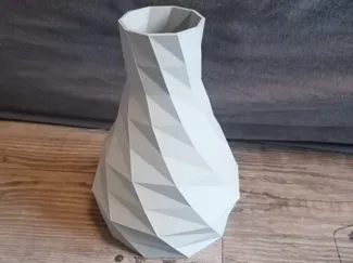 vase modern komplex