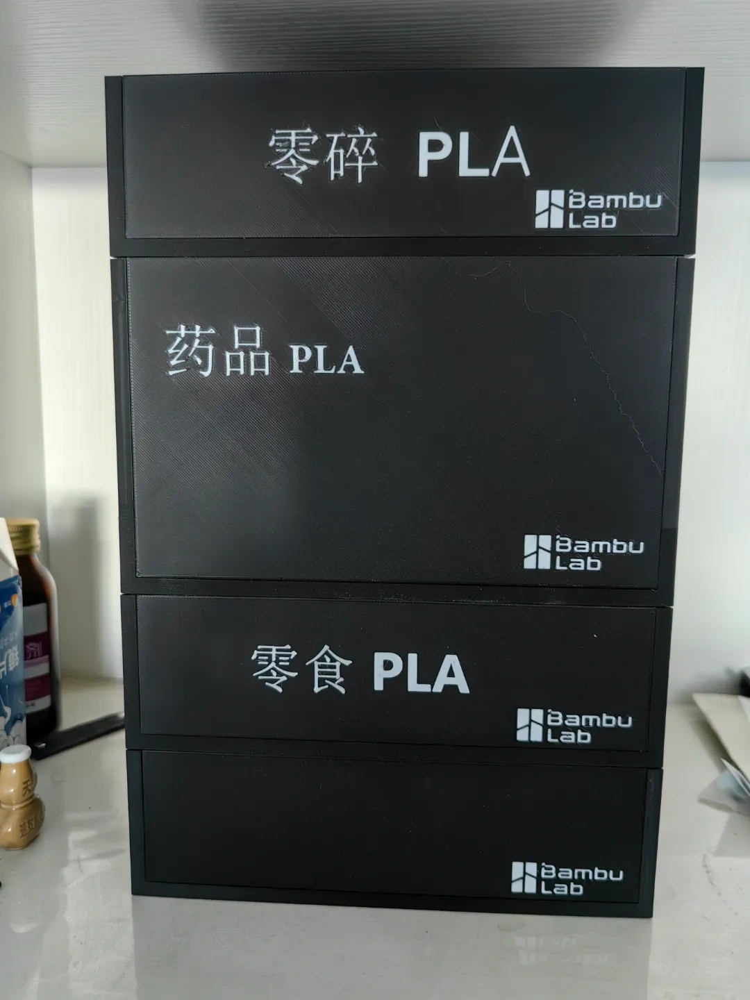 Miniatura 2 do modelo 3D 一组可堆叠收纳盒（2个尺寸）