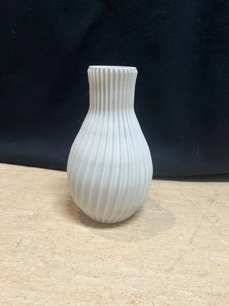 Sora - Vaso Japandi com Costuras Fluídas - Modelo gratuito para ...
