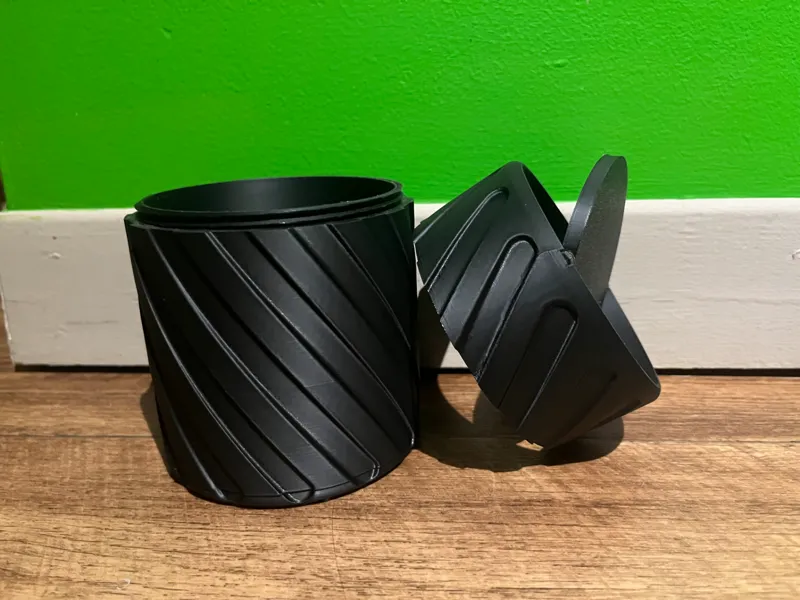 Bin / Trash can V2 | WITH PIVOTING COVER 